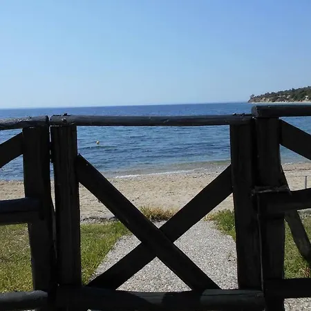 Apartment Quiet Family Apt, 10m From The Beach Psakoudia