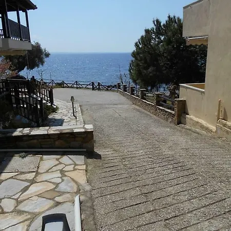 Quiet Family Apt, 10m From The Beach