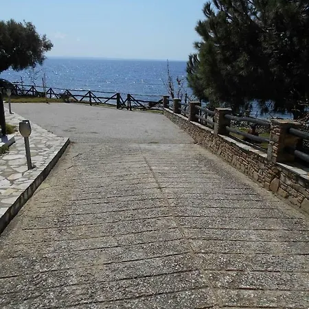 Quiet Family Apt, 10m From The Beach Psakoudia