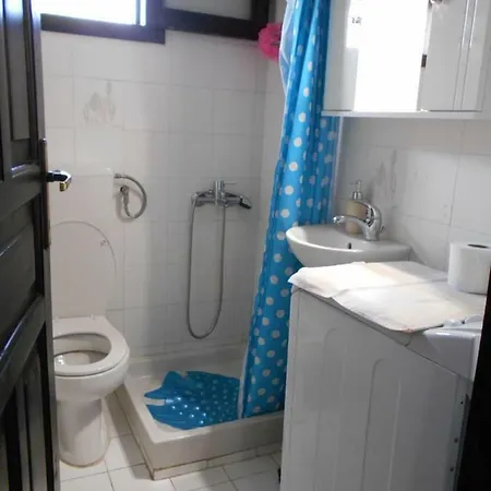 Quiet Family Apt, 10m From The Beach *