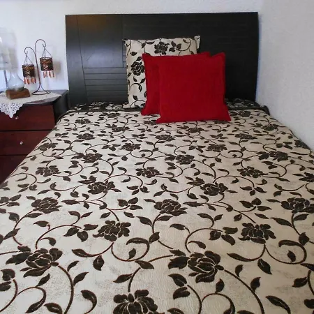 Quiet Family Apt, 10m From The Beach Psakoudia
