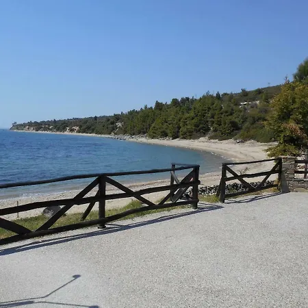 Quiet Family Apt, 10m From The Beach